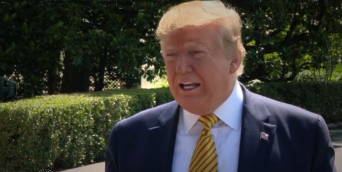 Tổng thống Mỹ Donald Trump tuyên bố áp đặt lệnh trừng phạt mới với Iran ảnh: Reuters 