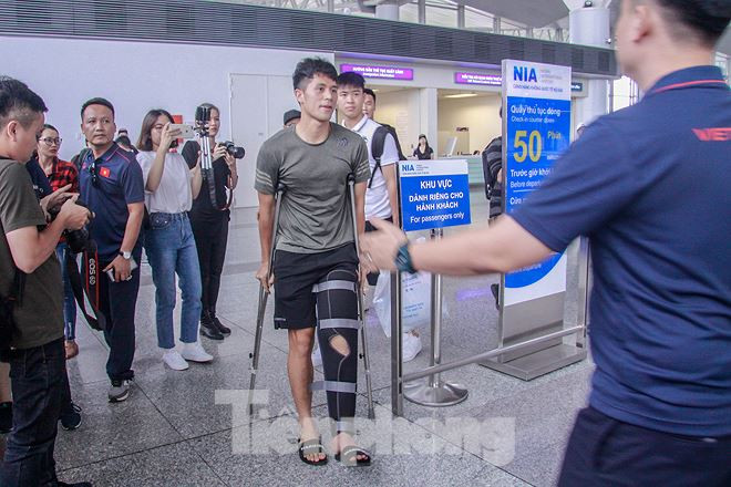 Trung vệ Đình Trọng 