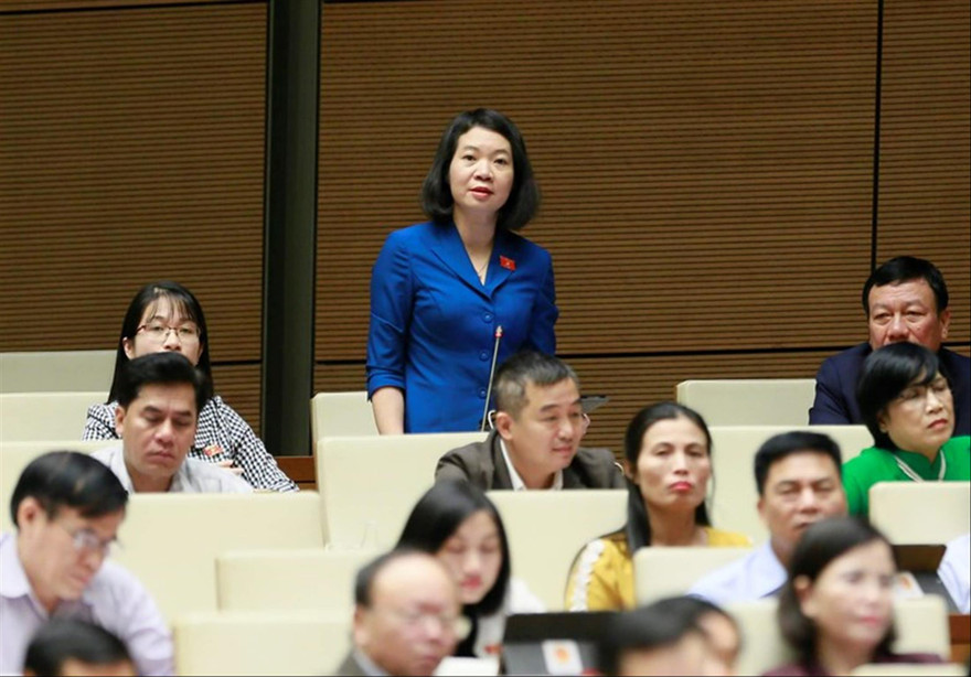 Ủy viên Thường trực Ủy ban Tư pháp Mai Thị Phương Hoa đề nghị bổ sung các quy định để ngăn chặn tình trạng đùn đẩy, né tránh tham gia công tác giám định tư pháp ảnh: Như Ý