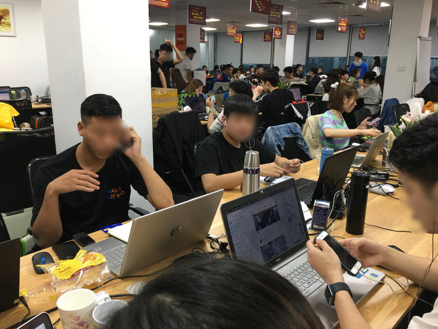 Các "bác sỹ" online tại Cty TNHH Thương mại quốc tế Phamaco đang kê đơn, bắt bệnh cho bệnh nhân