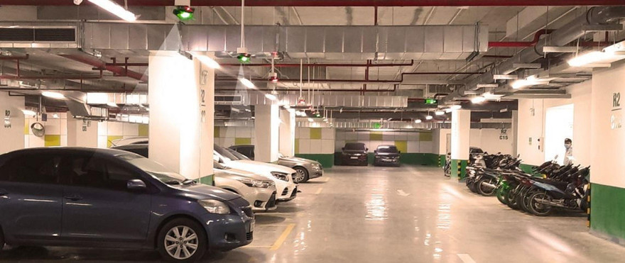  Chủ đầu tư quảng cáo một đằng, bán nhà một nẻo, cắt bớt tiện ích kể cả chỗ đỗ ô tô, khiến nhiều người dân khổ sở khi bán căn hộ cắt lỗ. Ảnh: Như Ý 