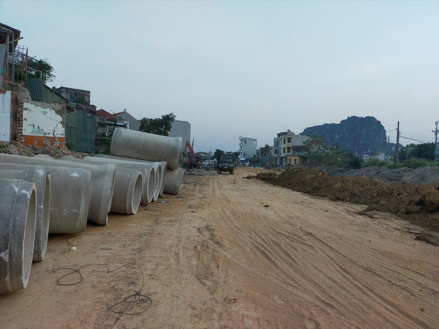 Hiện trạng khu mặt bằng Dự án Đại lộ Đông - Tây 