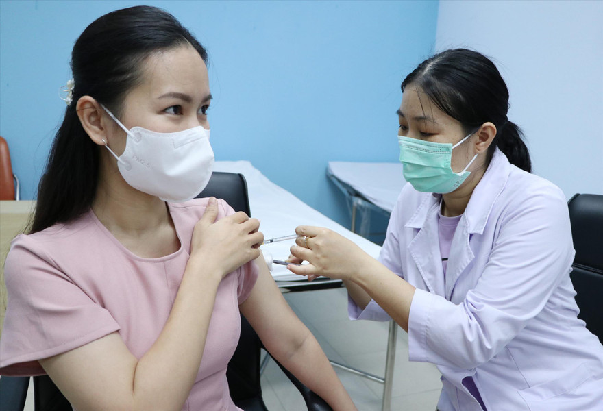 Bộ Y tế đặt vấn đề an toàn tiêm chủng lên hàng đầu để đảm bảo sức khỏe cho người dân ảnh: N.B 