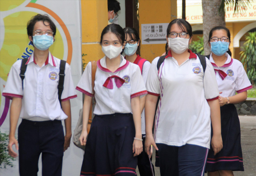Thí sinh tham dự kỳ thi tốt nghiệp THPT 2021 tại TPHCM 