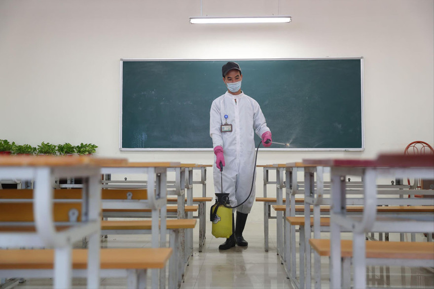 Giảng đường lại vắng bóng sinh viên vì dịch COVID-19 