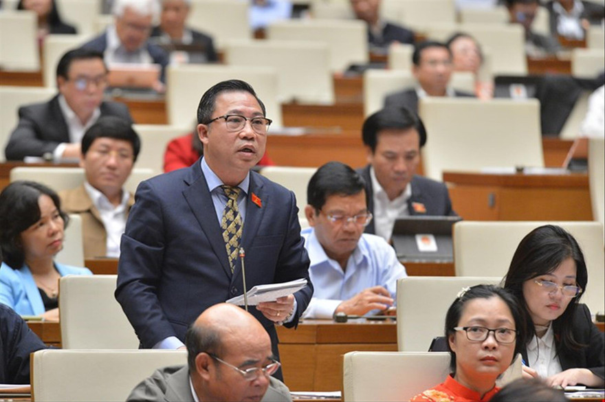 ĐBQH Lưu Bình Nhưỡng cho rằng cần cảnh giác tình trạng thâu tóm quyền lực bằng thể chế ảnh: Nhật Minh 