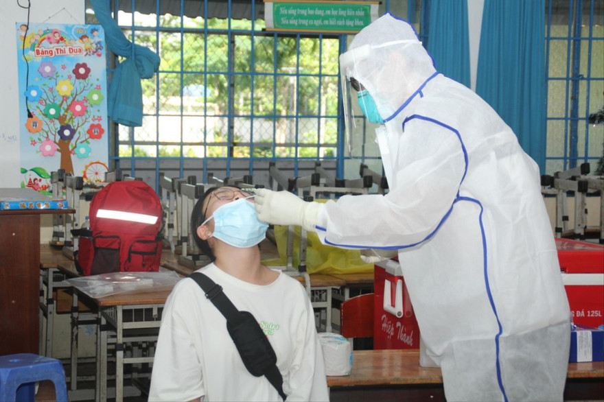 Thí sinh được lấy mẫu xét nghiệm ngày 3/7 