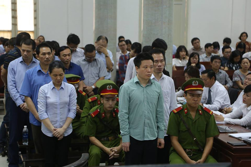 Bị cáo Hà Văn Thắm và đồng phạm tại phiên tòa