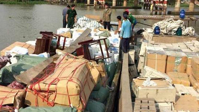 Tang vật vụ buôn lậu trị giá hơn 5,2 tỷ đồng ngày 9/4/2016 bị Hải quan Long An thu giữ.