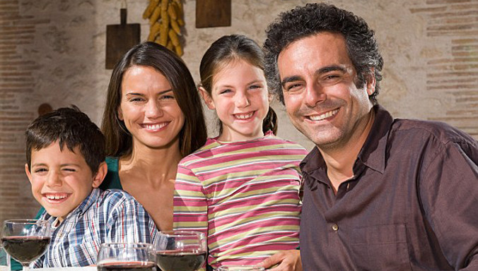 Học sinh Ý học về rượu vang