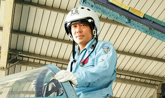 Đại tá phi công Huỳnh Mạnh Thắng.