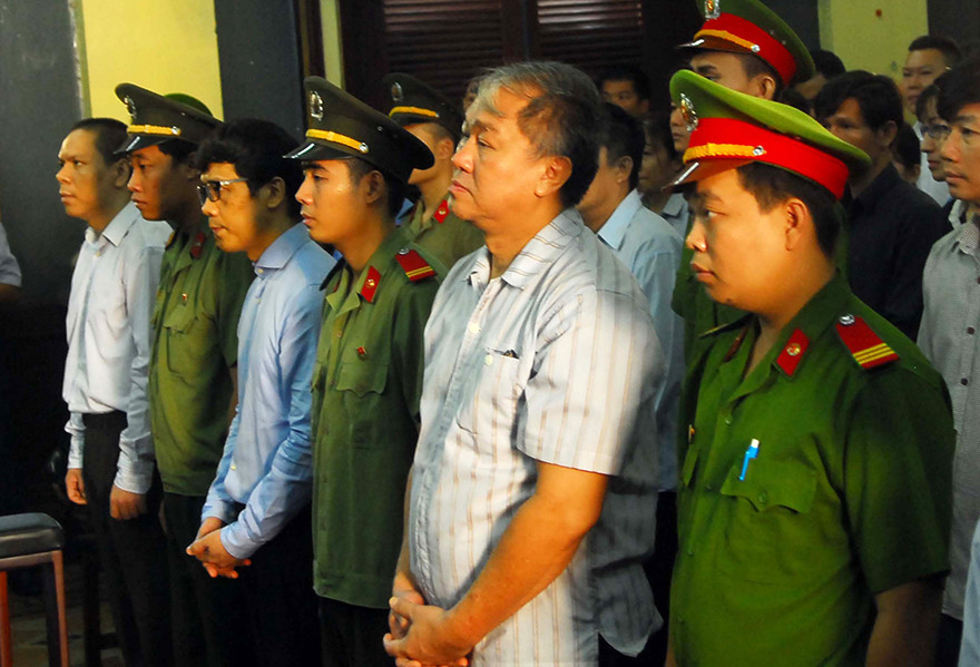 Các bị cáo tại phiên tòa. Ảnh: Dân trí