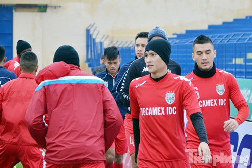 Tiền đạo Công Vinh của B.Bình Dương