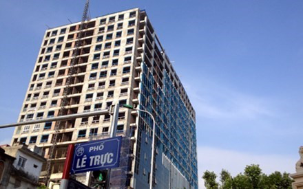 Đẩy nhanh tiến độ phá dỡ diện tích vi phạm nhà 8B Lê Trực