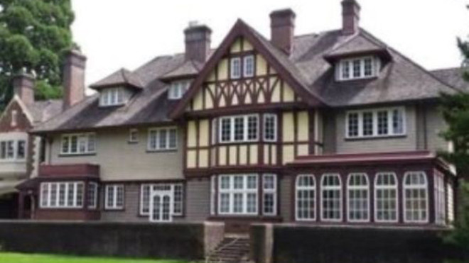 Biệt thự sang trọng ở Vancouver của một sinh viên Trung Quốc.