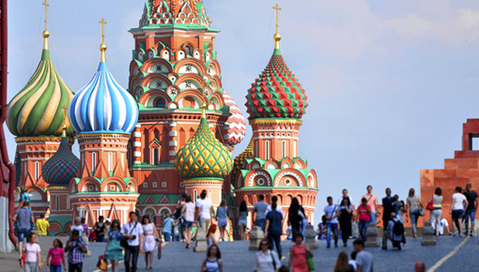 Du khách Trung Quốc chi 215 tỷ USD ở nước ngoài