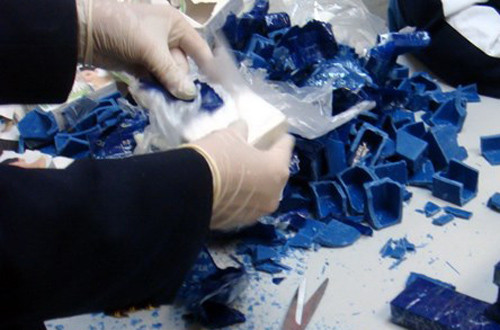 Cơ quan chức năng phát hiện một bưu kiện gửi đi Úc chứa 367g heroin được nguỵ trang dưới dạng bánh xà phòng nhãn hiệu Lux. Ảnh: minh họa