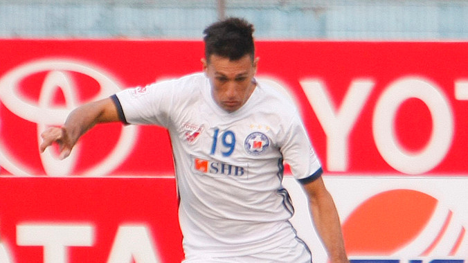 Merlo (19) tịt ngòi và SHB Đà Nẵng thất bại trước CLB Hà Nội. Ảnh: Như Ý