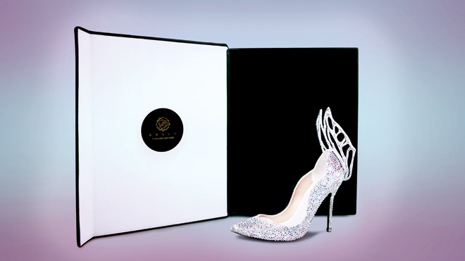 Sản phẩm này được hoàn thiện trong khoảng thời gian chính xác 93 ngày, trải qua rất nhiều công đoạn và thực hiện bởi một đội ngũ giàu kinh nghiệm của hãng.