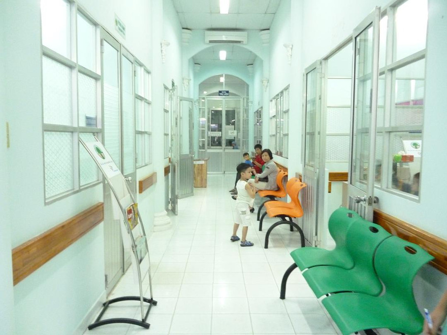 Kiểm tra đột xuất các phòng khám gần bệnh viện