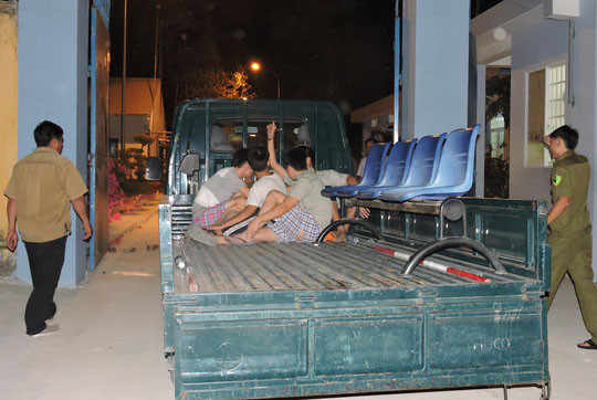 Một số học viên đã được đưa trở lại trung tâm. Ảnh: Người lao động