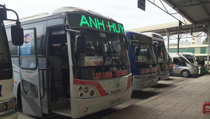 Bến xe Yên Nghĩa ngày 25/2.