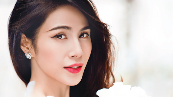 Thủy Tiên: Ai thèm “nhái” Hà Hồ?