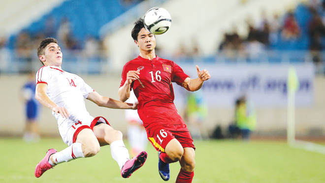 Công Phượng và các đồng đội đang thi đấu ở nước ngoài vẫn được HLV Hữu Thắng gọi vào ĐTQG dù không thi đấu nhiều thời gian qua. Ảnh: VSI