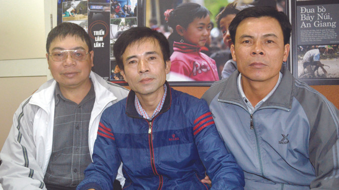 Từ trái sang: Các cựu chiến binh Nguyễn Văn Thống, Lê Hữu Thảo, Lê Văn Đông. Ảnh: Kiến Nghĩa