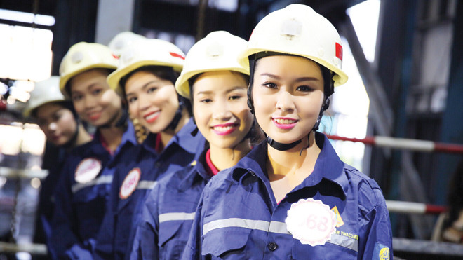 Hà Lầm, cuộc giao lưu đặc biệt với thí sinh HHVN 2016