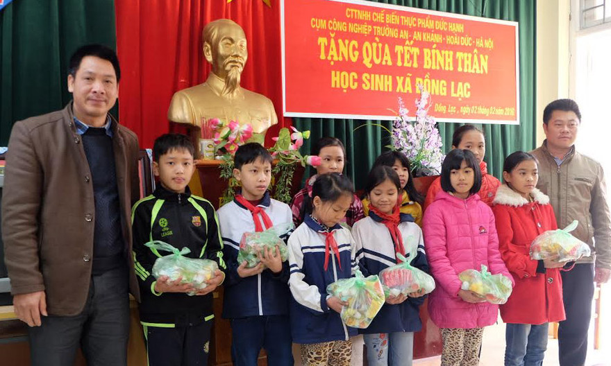 Mang Xuân ấm áp tới những học sinh nghèo vượt khó