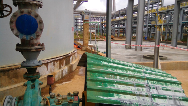 Khu vực xảy ra sự cố vỡ cổ ống đẩy máy bơm kiềm đã được xử lý triệt để, không để ảnh hưởng đến môi trường trong và ngoài nhà máy.