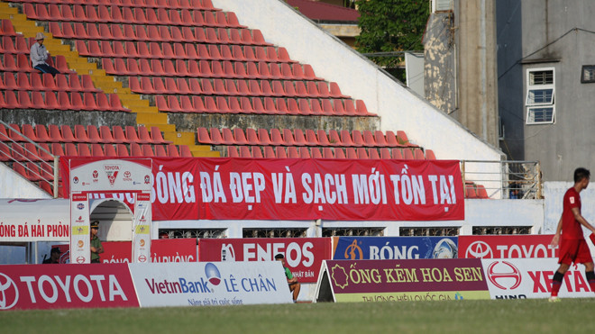 Mong muốn của người hâm mộ với bóng đá nước nhà chỉ đơn giản là minh bạch, sạch và đẹp. Ảnh: VSI