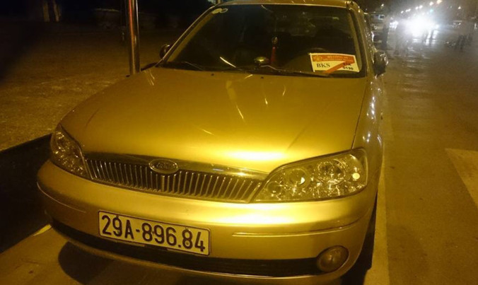 CSGT sẽ tăng cường xử lý ô tô gắn phù hiệu Bộ Công an hoặc báo chí không hợp lệ. Ảnh: CTV