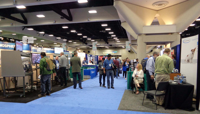 Hội chợ thiết bị hóa học bên lề hội thảo ACS. Ảnh : Vương Linh