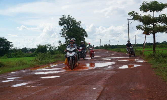 Tỉnh lộ 1, đoạn qua xã Ea Lê, huyện Ea Súp