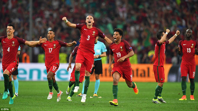 Bồ Đào Nha thẳng tiến vào bán kết Euro 2016 dù không có nổi chiến thắng trong 90 phút thi đấu chính thức kể từ đầu giải. Ảnh: EPA 