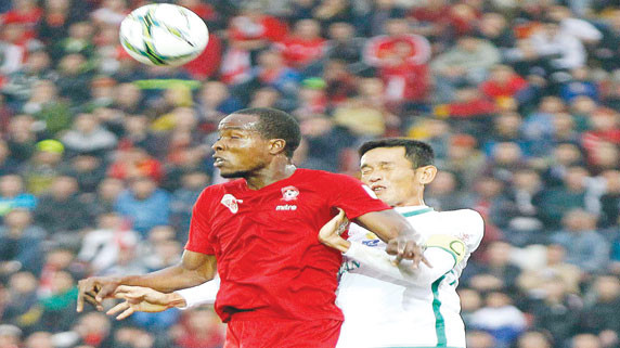 Bộ đôi chân sút ngoại (trái) đã đóng góp tới 8/16 bàn thắng cho Hải Phòng từ đầu mùa giải đến nay. Ảnh: VSI