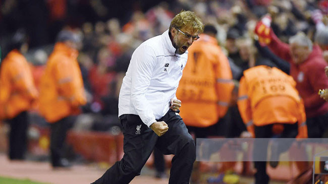 HLV Klopp phấn khích với màn ngược dòng ngoạn mục của các học trò. Ảnh GETTY IMAGES