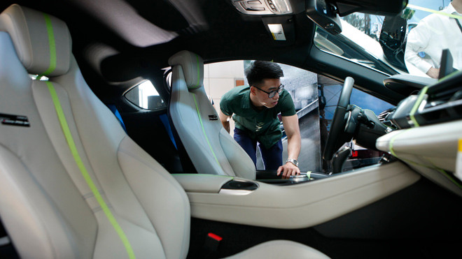 Chuyên gia và nhiều DN cho rằng, Thông tư 20 chính là điều kiện kinh doanh vì giúp tạo lợi thế cho một nhóm nhỏ DN. Ảnh: Như Ý