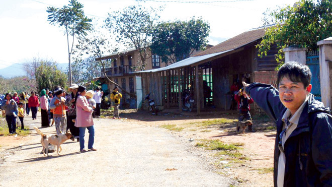 Đường vào trung tâm xã Ea Tam.