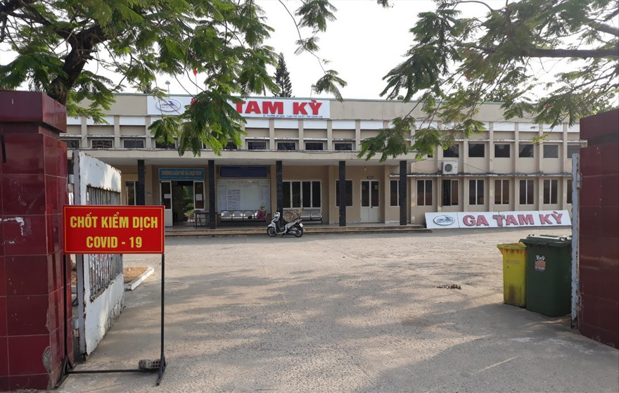 Ga Tam Kỳ vắng vẻ sau khi Quảng Nam thực hiện các biện pháp nhằm hạn chế người ở nơi khác về địa phương 