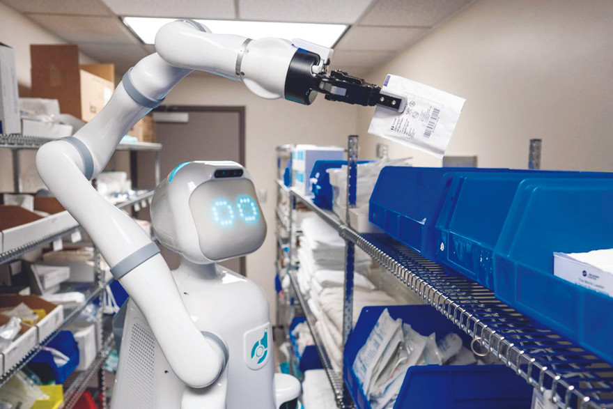 Robot cấp phát thuốc được sử dụng rộng rãi trong các bệnh viện tại Dubai 