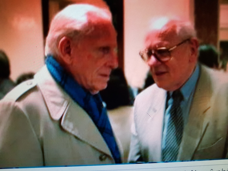 Cụ Phan Lăng (trái). Ảnh: Xuân Ba 