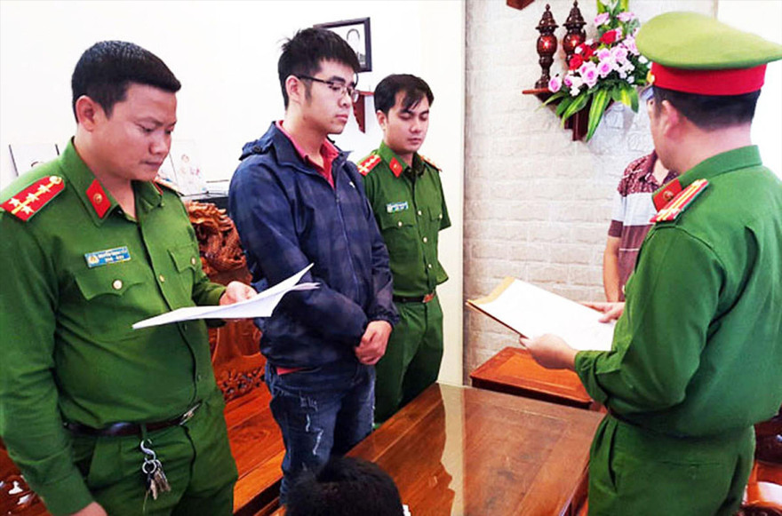 “Hiệu trưởng tự phong” Hoàng Ngọc Duy