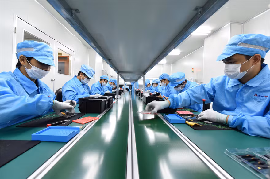 Hàng hoá Việt Nam vào các nước tham gia RCEP sẽ thuận lợi hơn nhưng cũng chịu sự cạnh tranh gay gắt hơn về chất lượng Ảnh: Như Ý