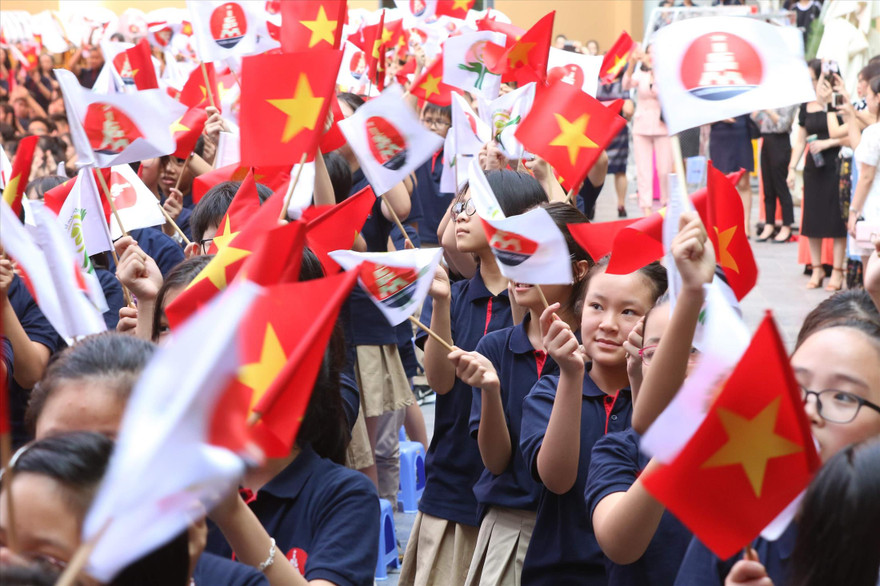 Bộ trưởng Bộ GD&ĐT Phùng Xuân Nhạ: Niềm tin đổi mới giáo dục