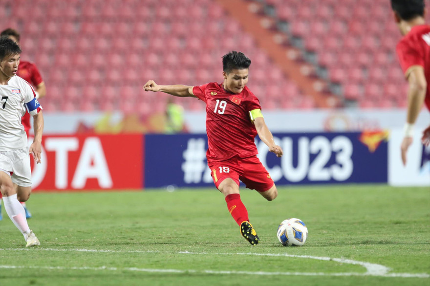 HLV Park Hang Seo rất cần những trận đấu thực thụ để các học trò đạt phong độ tốt nhất cho trận gặp Malaysia tới đây ảnh: HỮU PHẠM