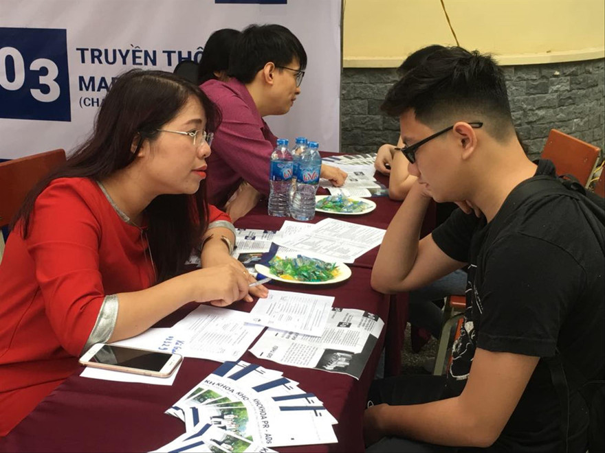 Ngày hội tư vấn tuyển sinh ĐH, CĐ năm 2019