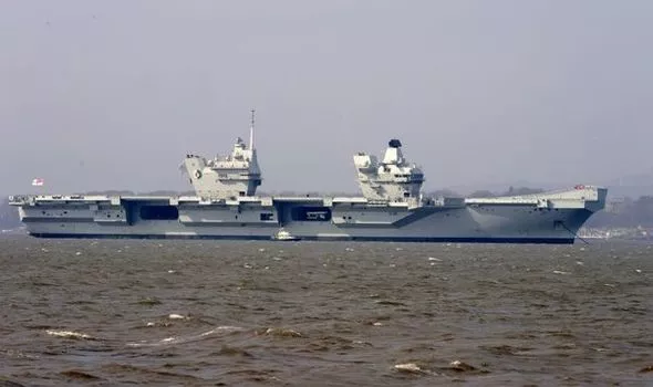 Tàu sân bay HMS Queen Elizabeth của Anh 